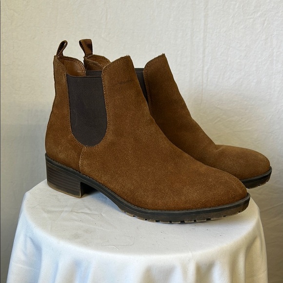 Kensie Brown Suede Chelsea Boots Size 10M - Picture 1 of 8
